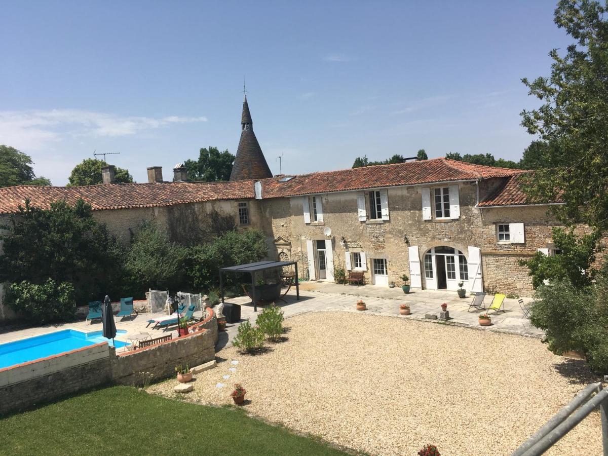 Bed and Breakfast Clos du Grand Fief à Cherbonnieres Extérieur photo